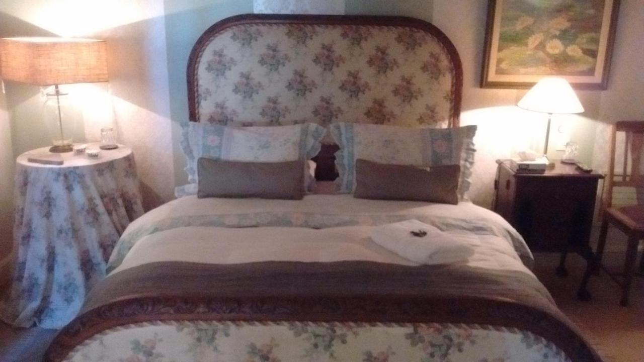 La Casona De Grace Bed & Breakfast Olivos Rom bilde